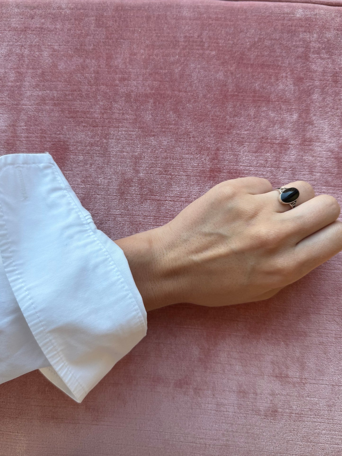 90s Sterling & Onyx Ring