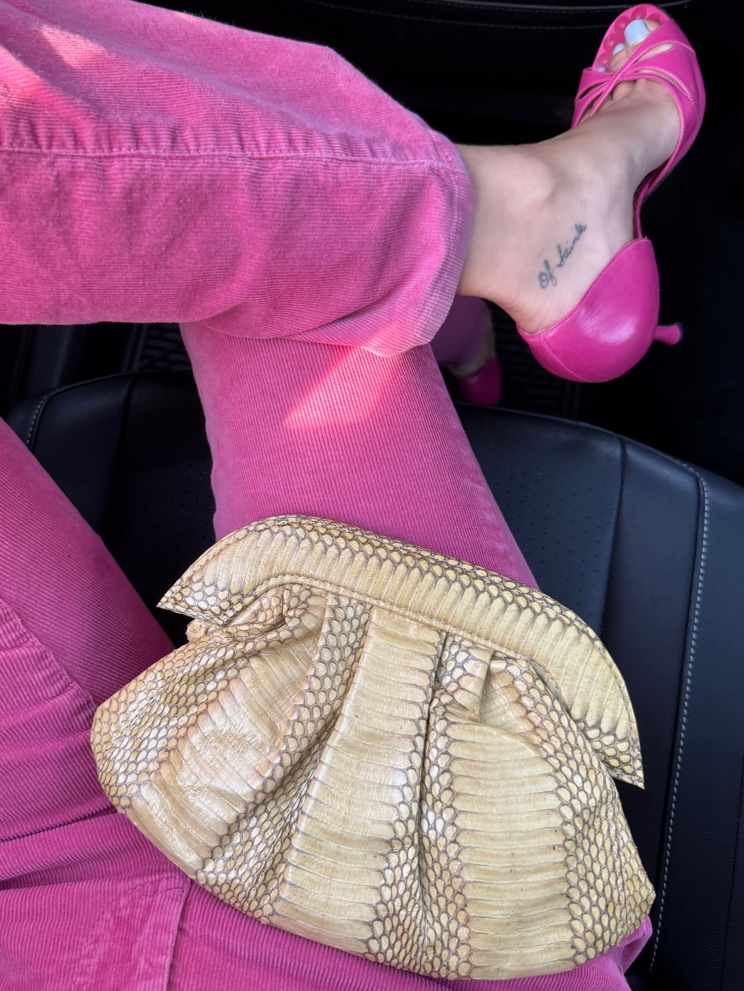 Manolo Blahnik Heels (38.5)