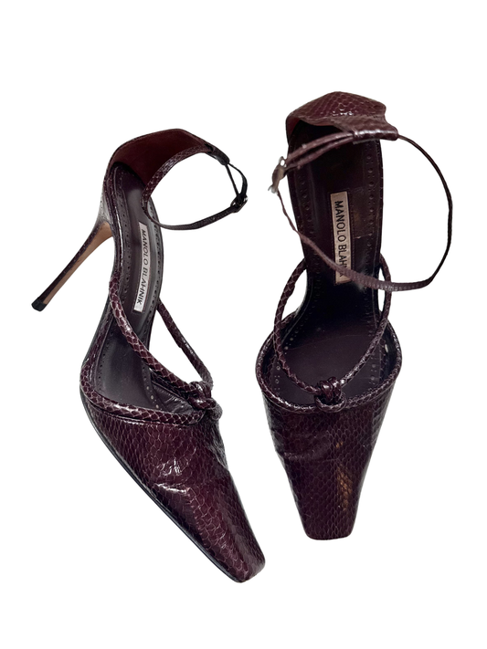 Manolo Blahnik Heels (39)