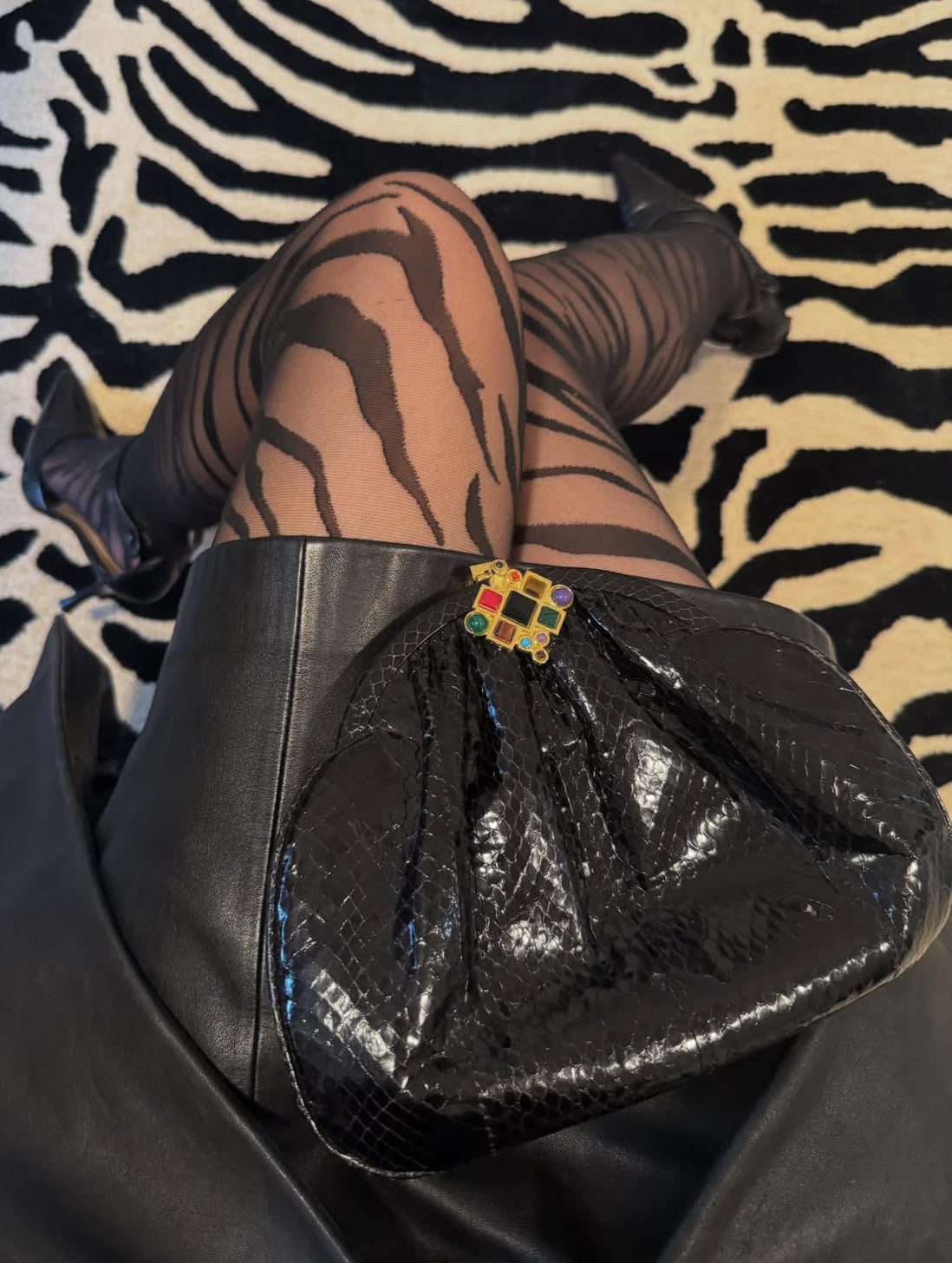 90s Python Clutch